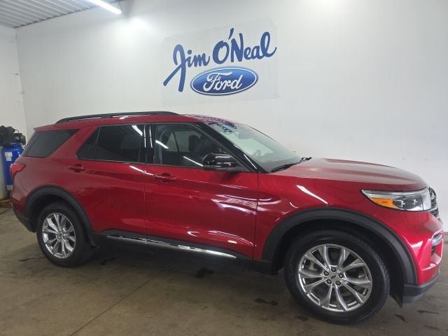 Certified 2024 Ford Explorer XLT w/ Equipment Group 202A