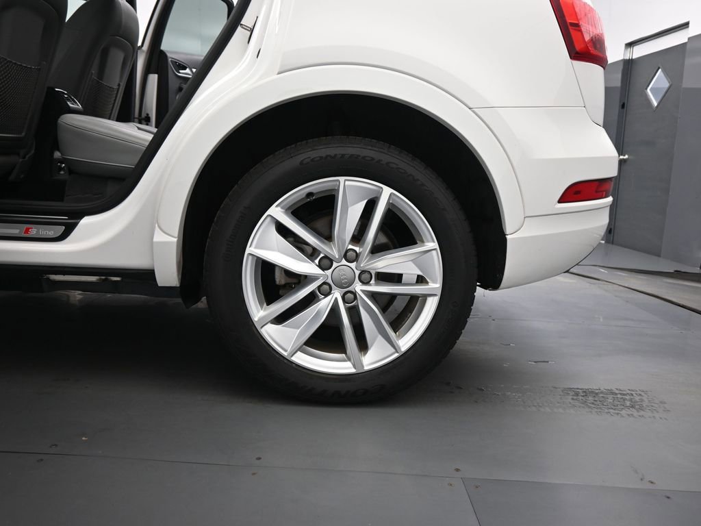 Used 2018 Audi Q3 2.0T Premium w/ Convenience Package image 20