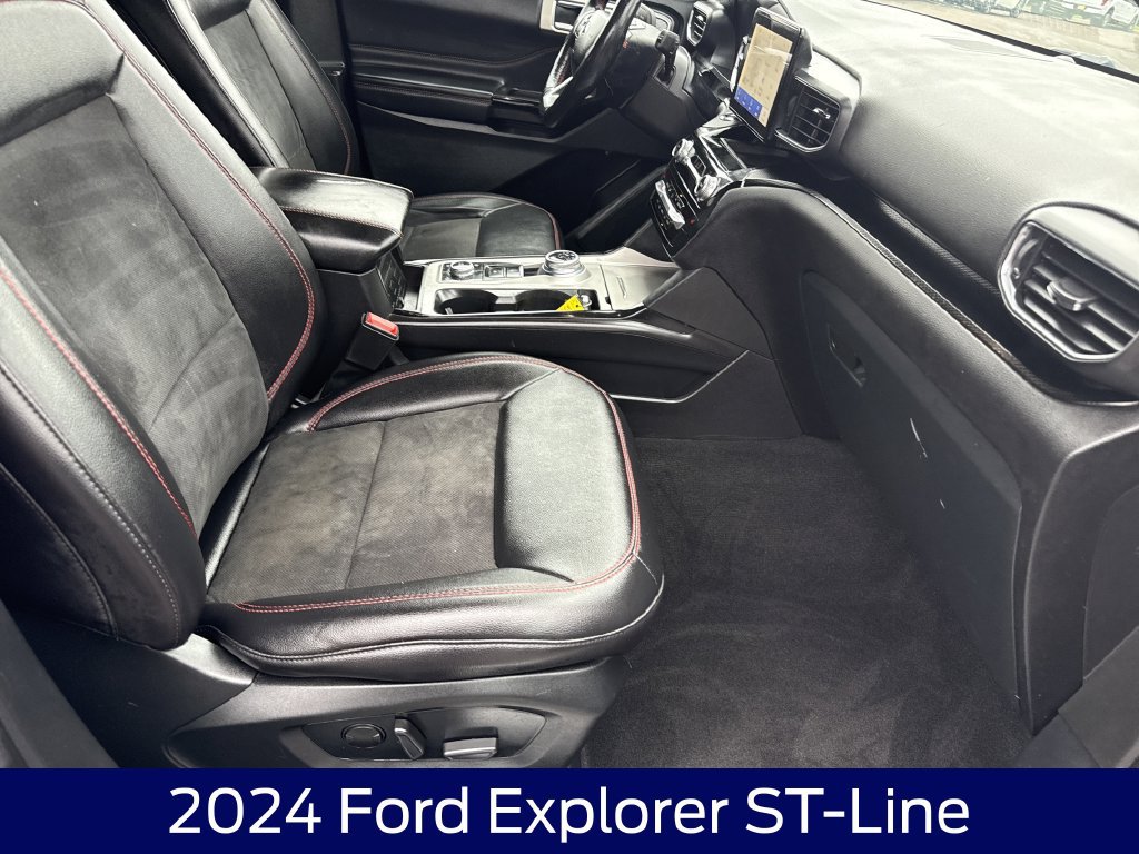 Certified 2024 Ford Explorer ST-Line w/ Class IV Trailer Tow Package AWD/4WD image 23