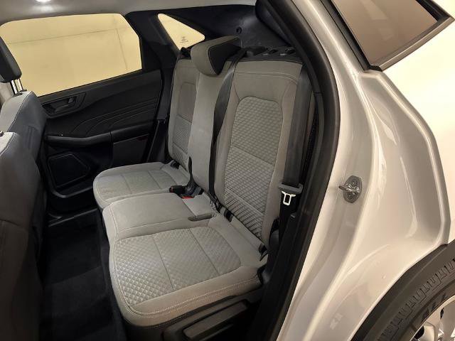 Certified 2022 Ford Escape SE image 31
