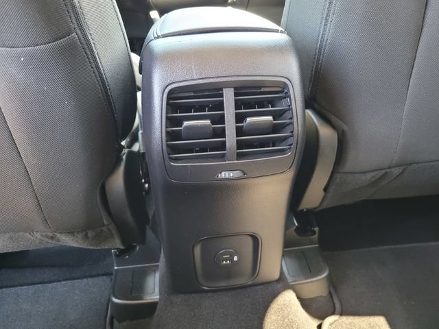 Certified 2022 Ford Escape SE w/ SE Sport Appearance Package FWD image 15