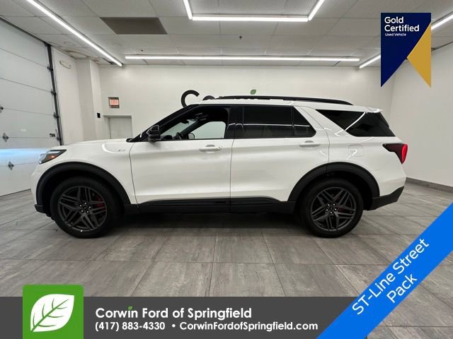 Certified 2025 Ford Explorer ST-Line w/ ST-Line Street Pack image 2