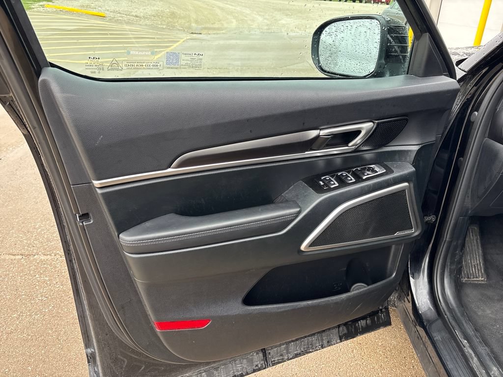 Used 2025 Kia Telluride S AWD/4WD image 12