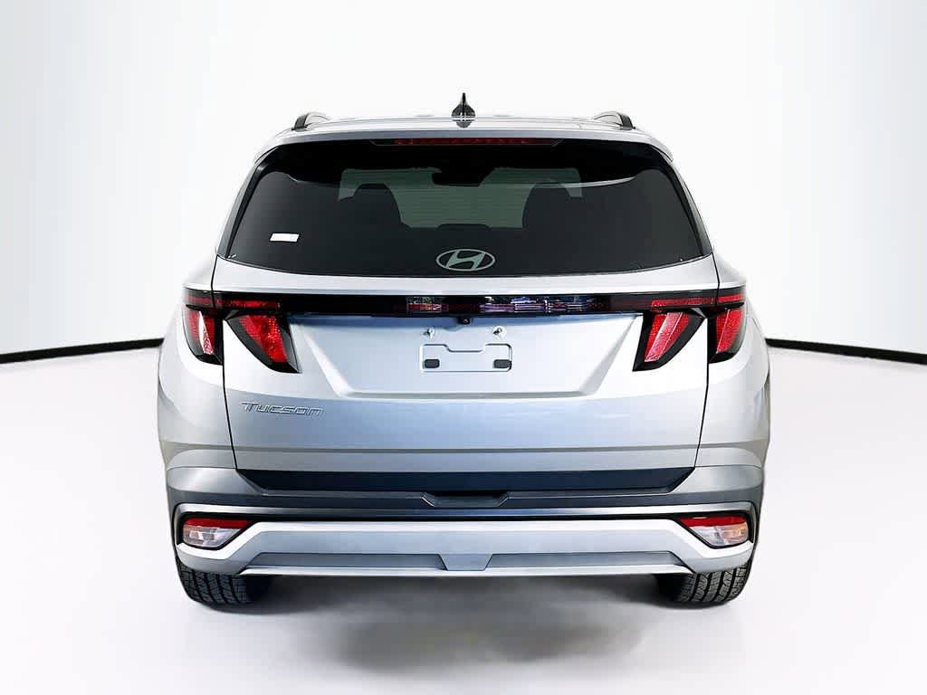 Used 2025 Hyundai Tucson SEL FWD image 4