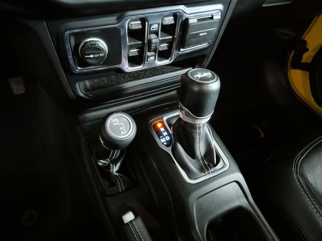 Used 2019 Jeep Wrangler Unlimited Sahara w/ Uconnect 4C Nav & Sound Group AWD/4WD image 21
