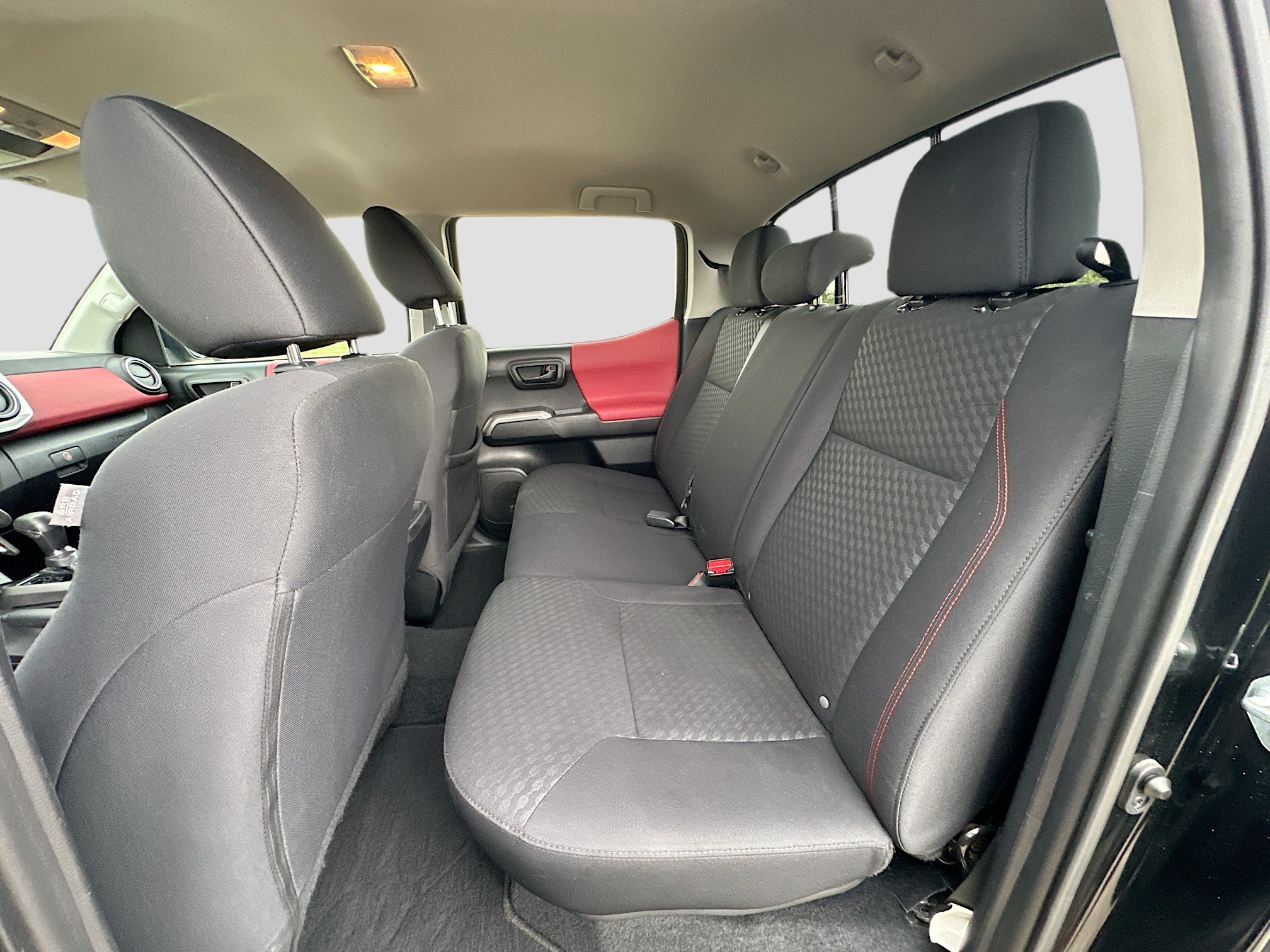 Used 2022 Toyota Tacoma SR5 w/ Technology Package RWD image 21