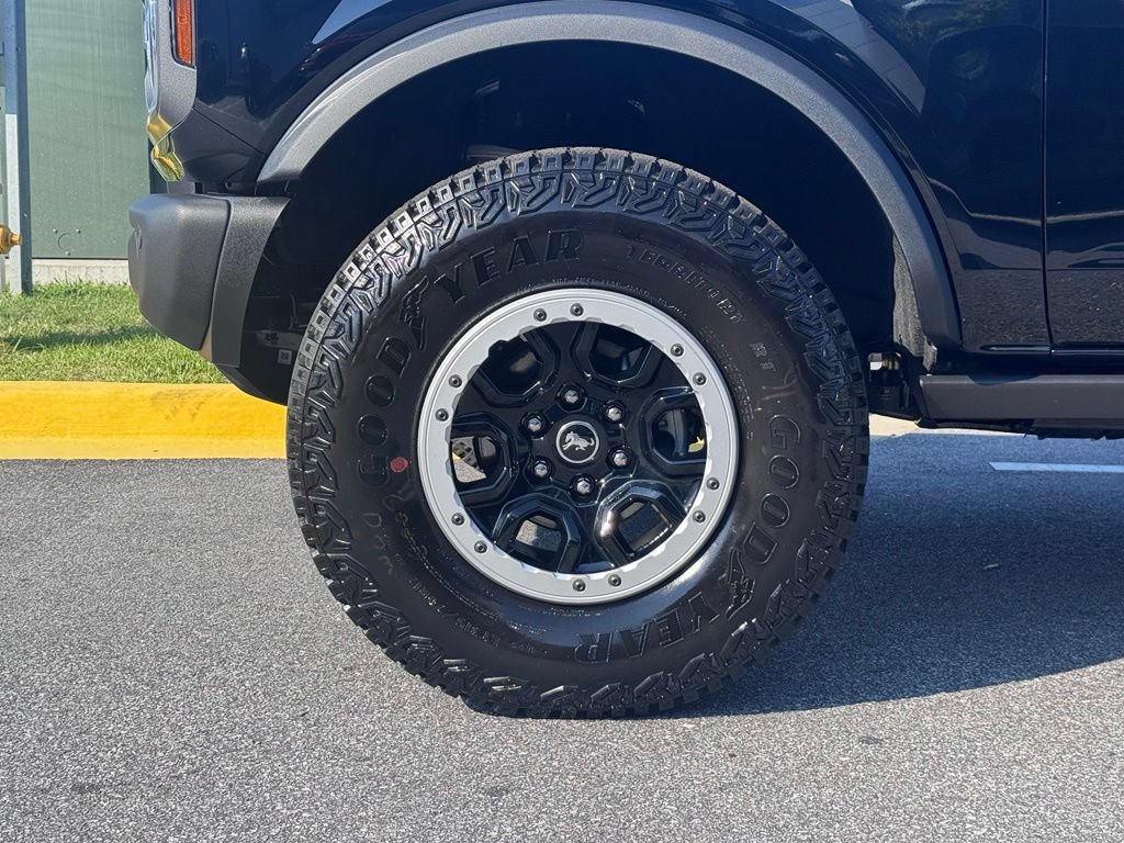 Certified 2025 Ford Bronco Badlands w/ Sasquatch Package AWD/4WD image 8