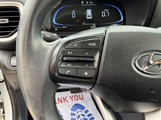 Used 2024 Hyundai Venue SEL FWD image 20