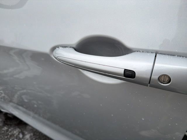 Used 2024 Chrysler Pacifica Touring-L image 19