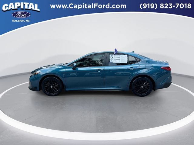 Used 2025 Toyota Camry SE w/ Convenience Package FWD image 5