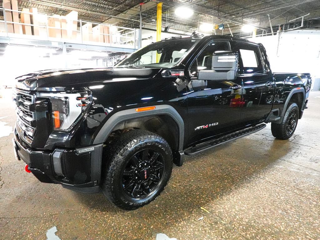 Used 2024 GMC Sierra 2500 AT4 w/ Technology Package AWD/4WD image 3