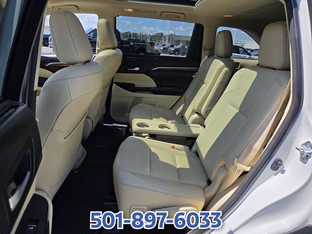 Used 2018 Toyota Highlander Limited Platinum AWD/4WD image 10