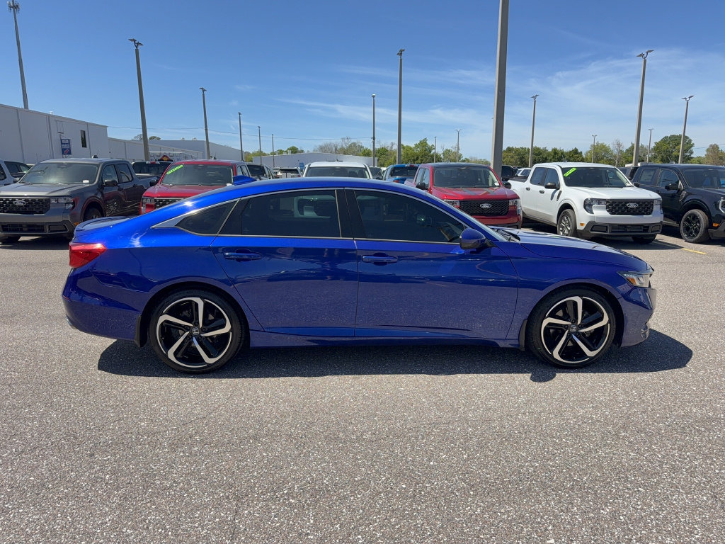 Used 2018 Honda Accord Sport image 5