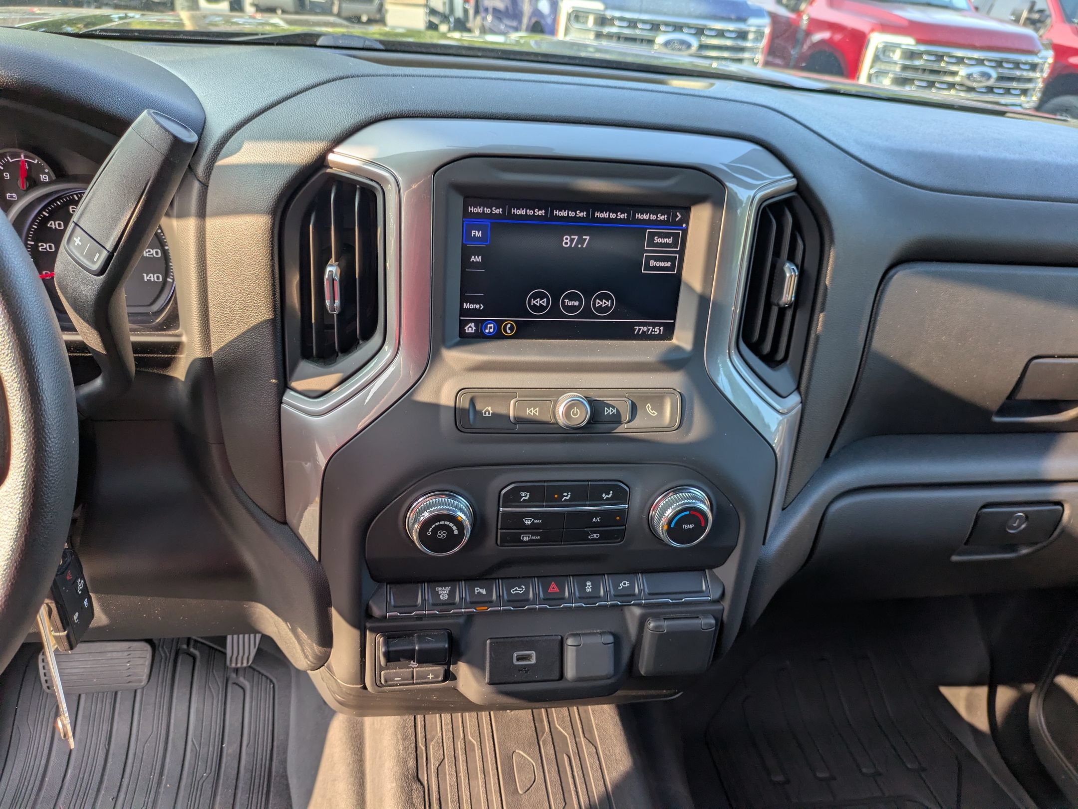 Used 2020 GMC Sierra 3500 4x4 Crew Cab w/ Gooseneck/5TH Wheel Package image 21