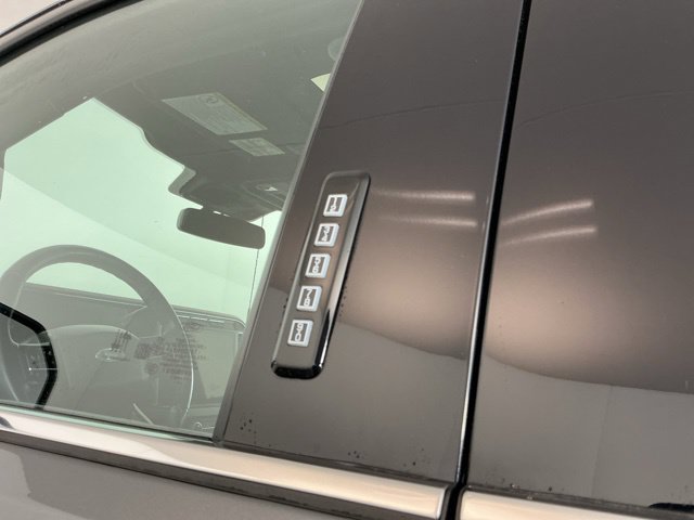 Certified 2024 Ford F350 Platinum AWD/4WD image 14