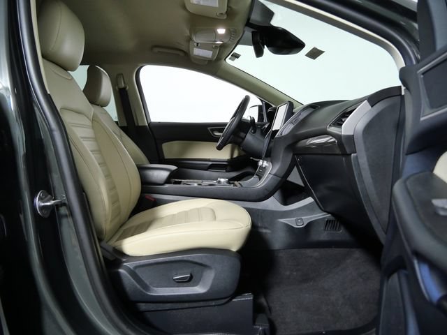 Certified 2024 Ford Edge SEL w/ Convenience Package AWD/4WD image 11