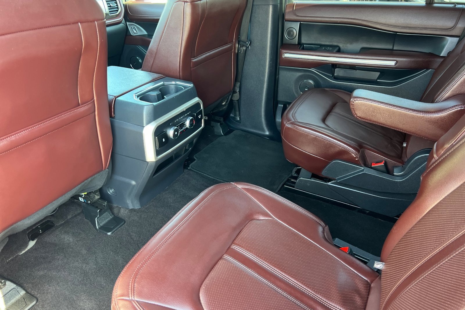 Certified 2023 Ford Expedition Limited image 13