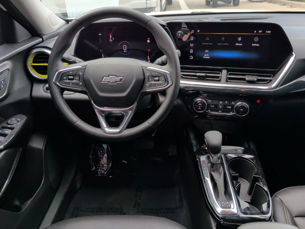 Used 2025 Chevrolet Trax ACTIV w/ Driver Confidence Package FWD image 11