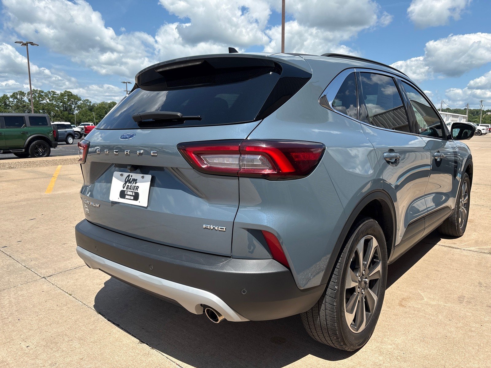 Certified 2023 Ford Escape Platinum w/ Premium Technology Package AWD/4WD image 8