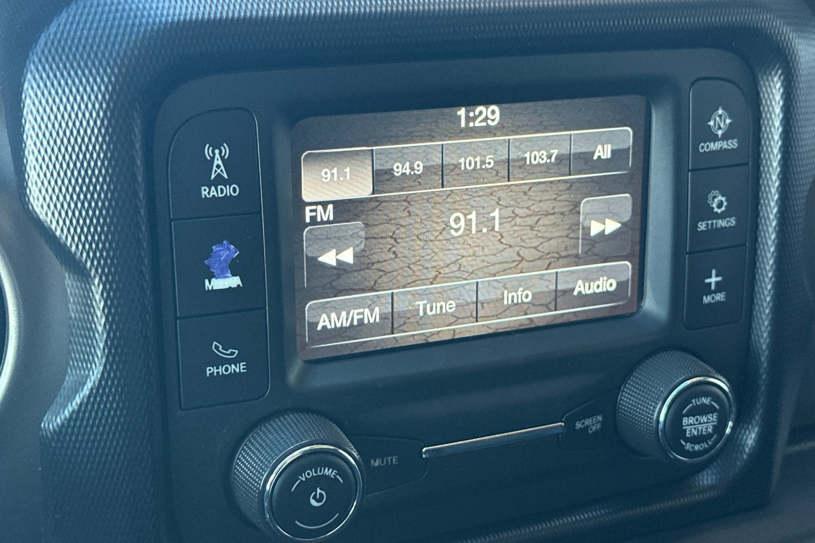 Used 2019 Jeep Wrangler Unlimited Sport S AWD/4WD image 17