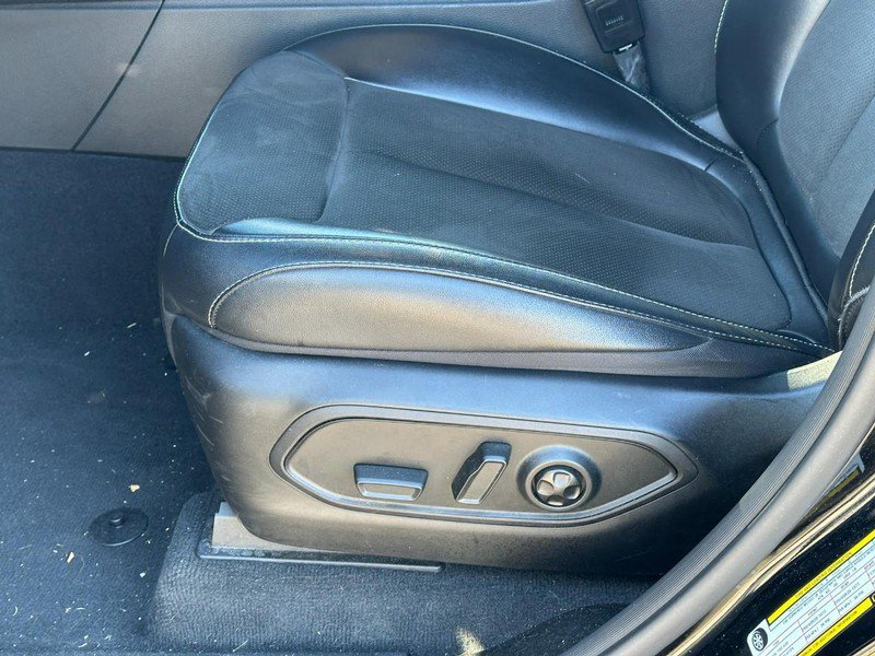 Used 2023 Jeep Grand Cherokee Altitude image 17