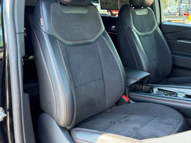 Certified 2025 Ford Explorer ST AWD/4WD image 32
