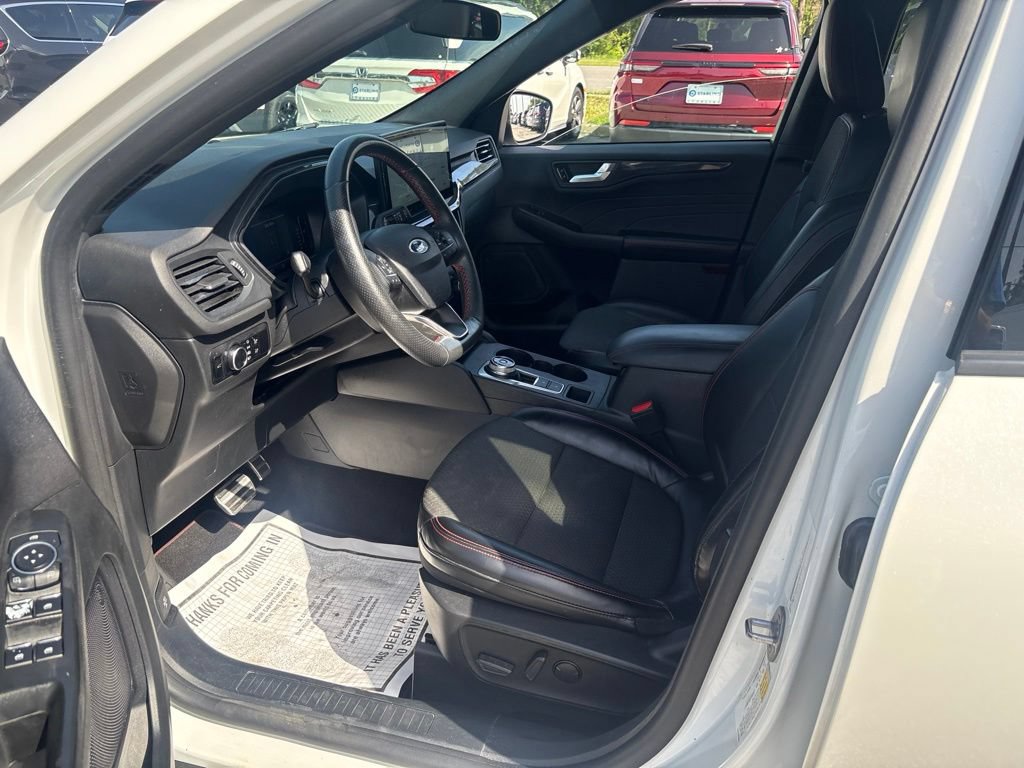 Certified 2023 Ford Escape ST-Line w/ Tech Pack #1 FWD image 7