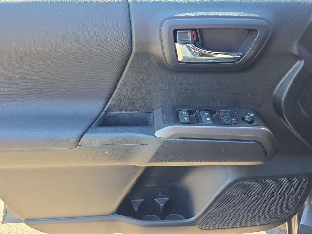 Used 2021 Toyota Tacoma TRD Off-Road AWD/4WD image 17