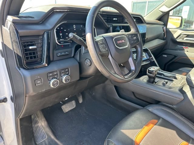 Used 2024 GMC Sierra 1500 AT4 w/ Technology Package AWD/4WD image 16