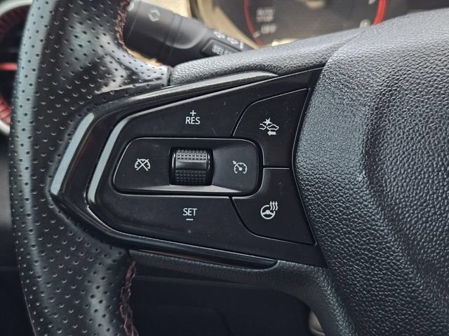 Used 2024 Chevrolet Trax RS FWD image 30