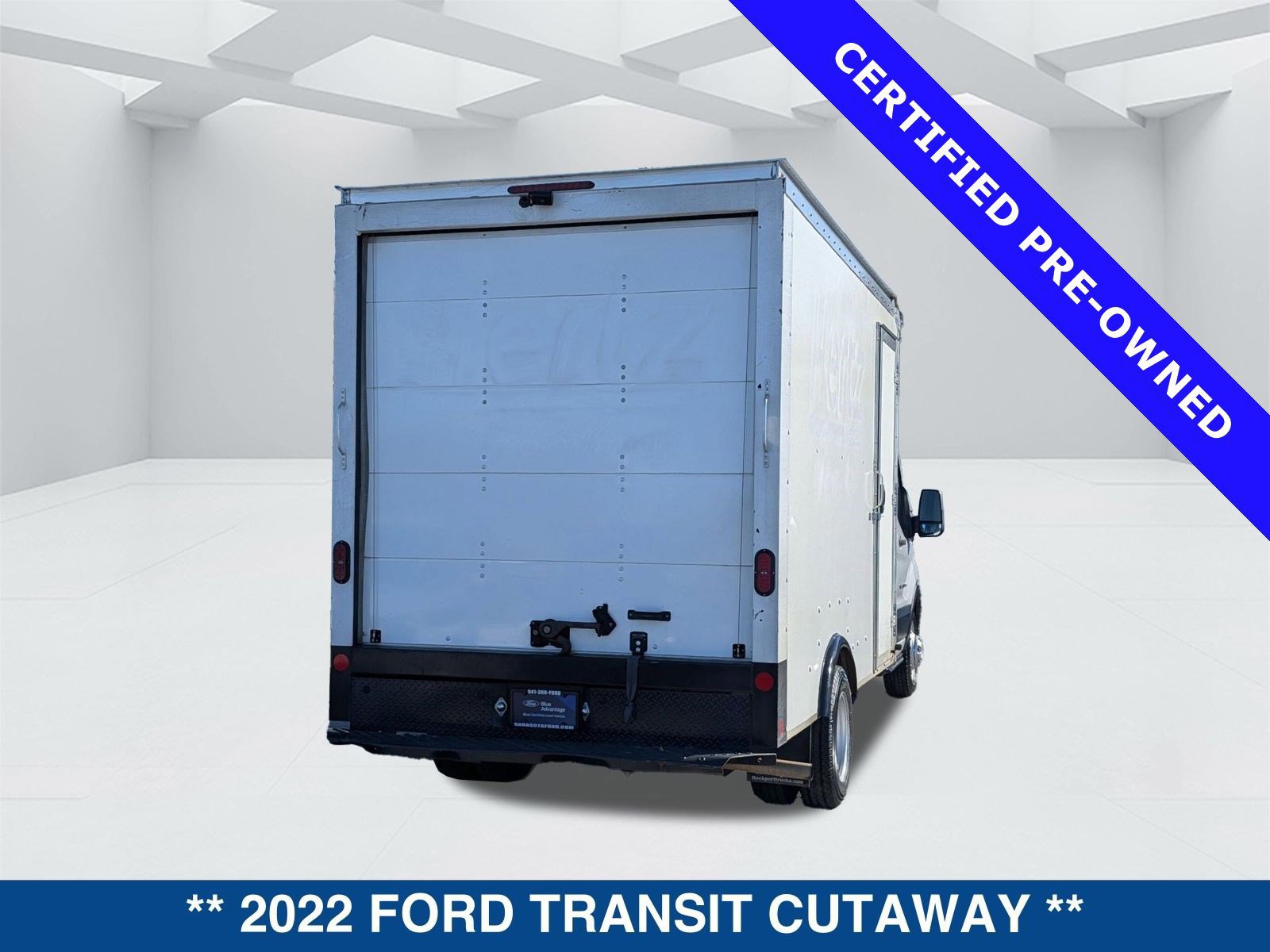 Certified 2022 Ford Transit 350 DRW image 5