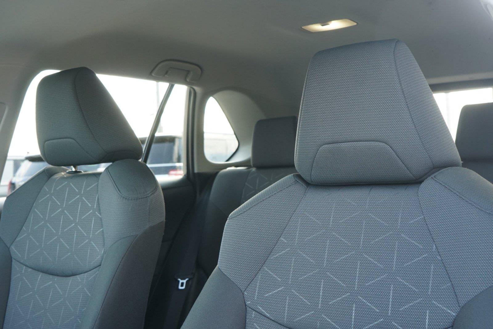 Used 2025 Toyota RAV4 XLE w/ Weather Package AWD/4WD image 11