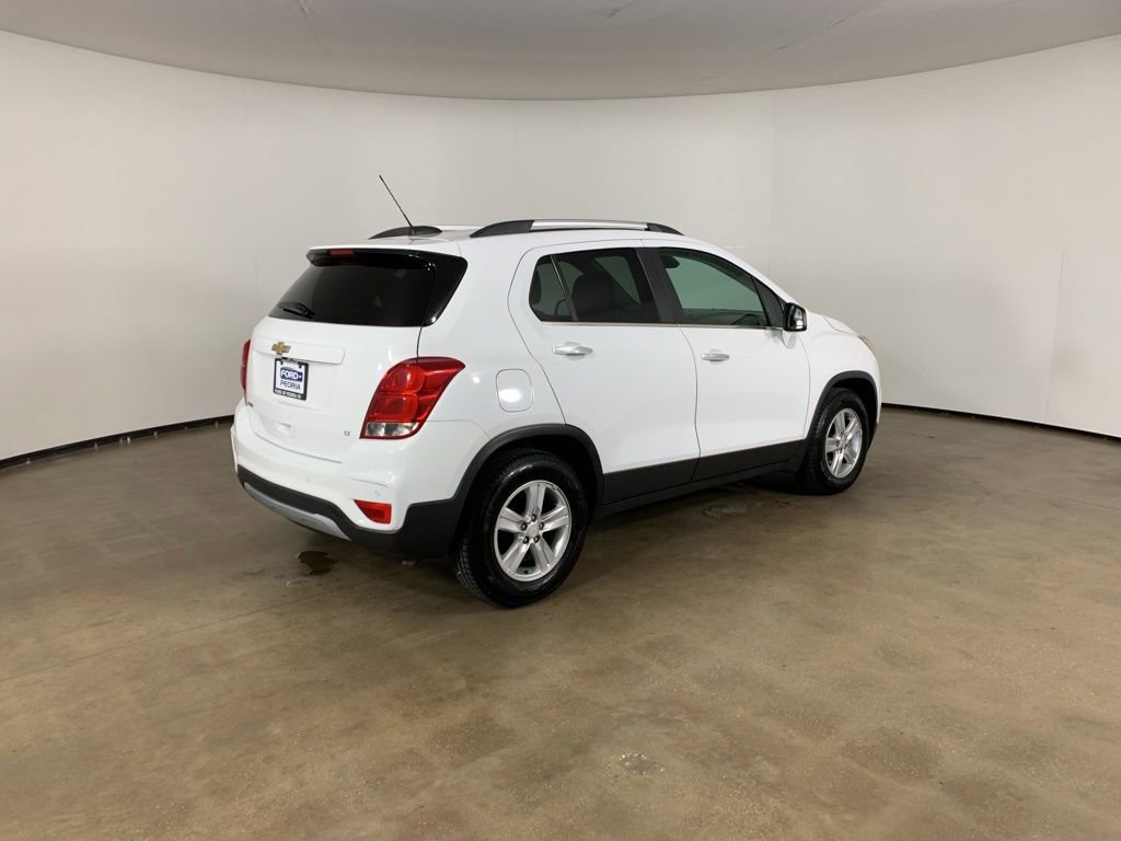 Used 2017 Chevrolet Trax LT w/ Driver Confidence Package FWD image 8