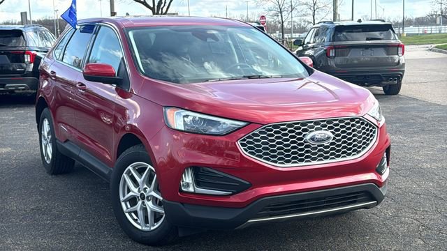 Certified 2023 Ford Edge SEL w/ Convenience Package image 8
