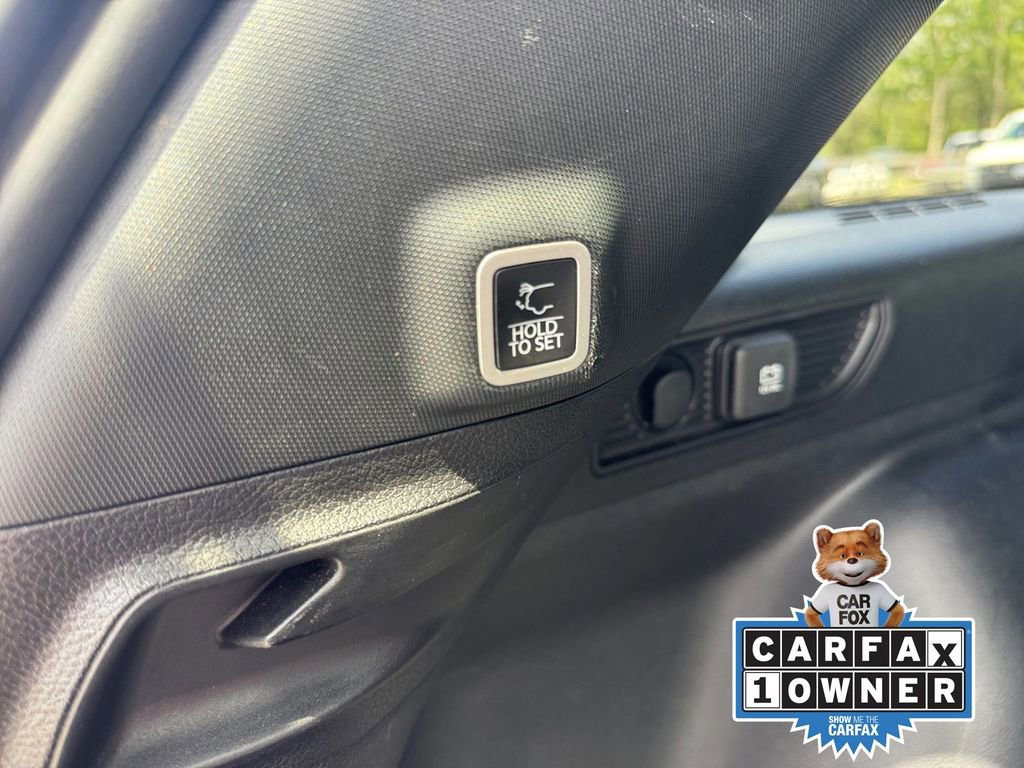 Used 2025 Jeep Grand Cherokee Altitude AWD/4WD image 26