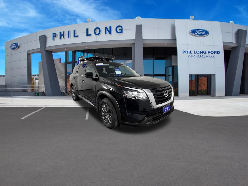 Used 2022 Nissan Pathfinder SV AWD/4WD image 7