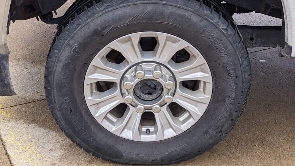 Certified 2022 Ford F350 XLT w/ FX4 Off-Road Package image 10