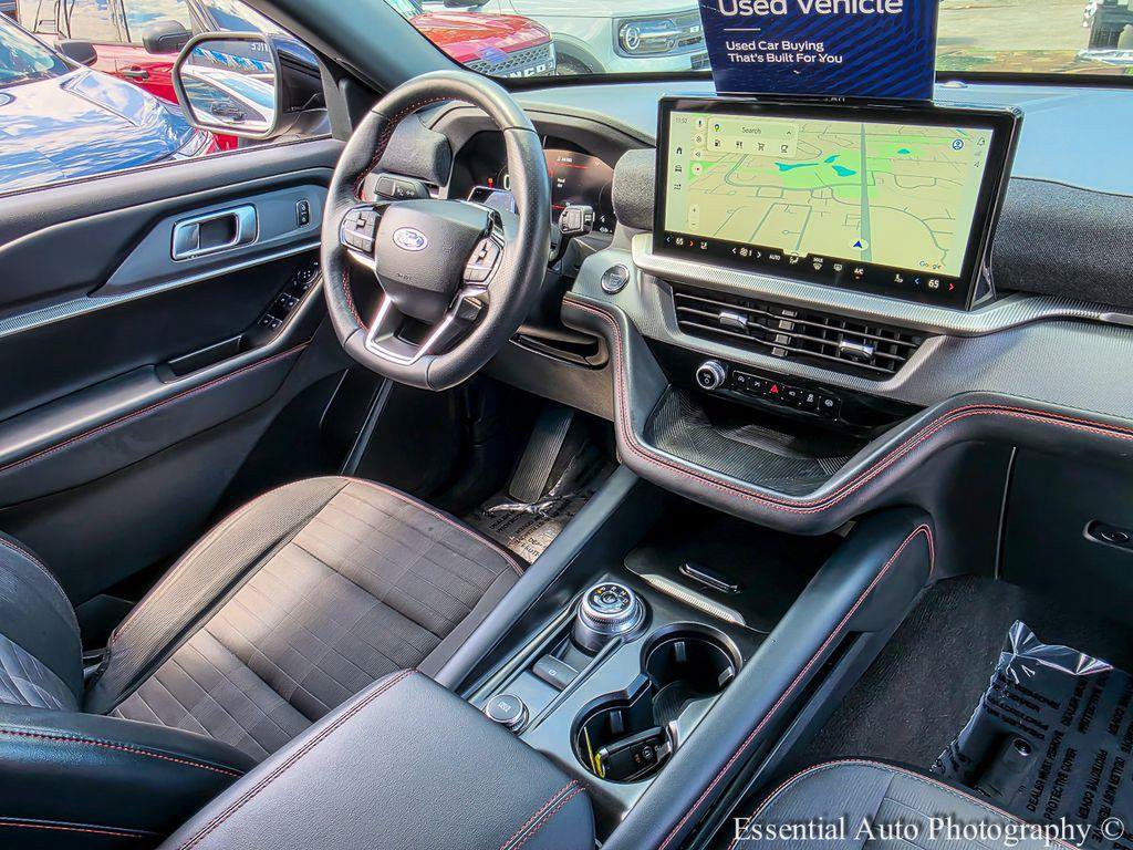 Certified 2025 Ford Explorer ST-Line w/ ST-Line Street Pack AWD/4WD image 26