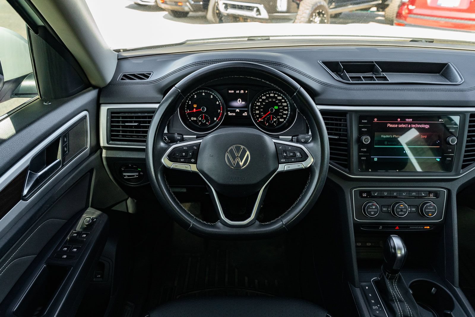 Used 2021 Volkswagen Atlas SE w/ Panoramic Sunroof Package FWD image 23