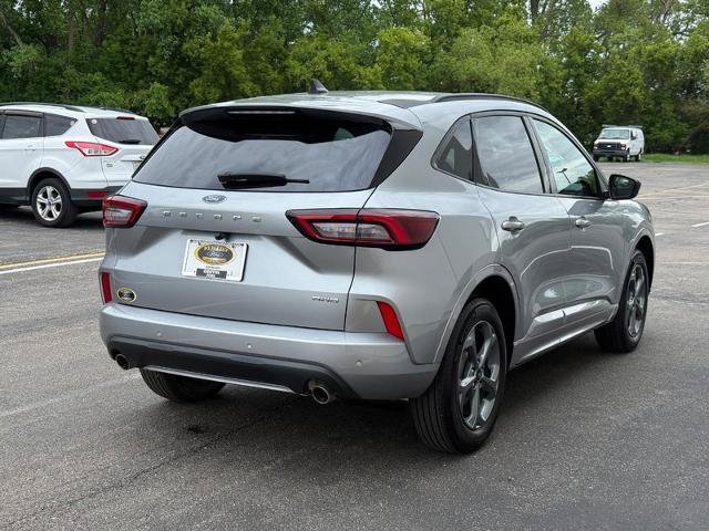 Certified 2024 Ford Escape ST-Line w/ Tech Pack #1 AWD/4WD image 7
