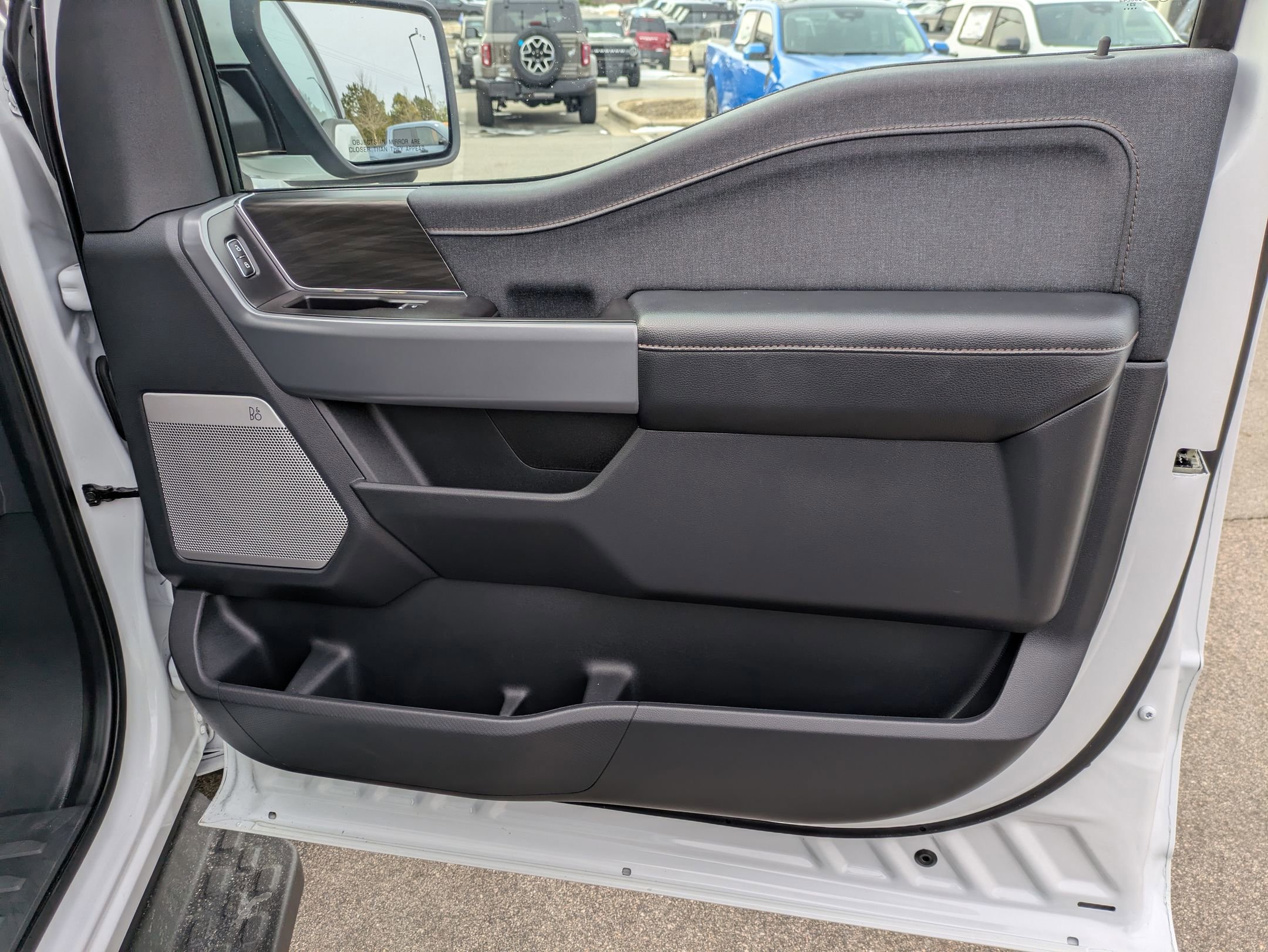 Certified 2024 Ford F150 Lightning Lariat image 44