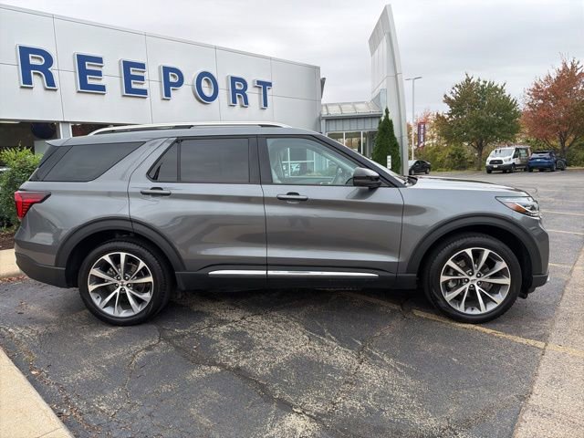 Certified 2025 Ford Explorer Platinum w/ Ultimate Package AWD/4WD image 8