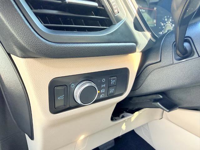 Certified 2022 Ford Escape SE w/ SE Sport Appearance Package image 29