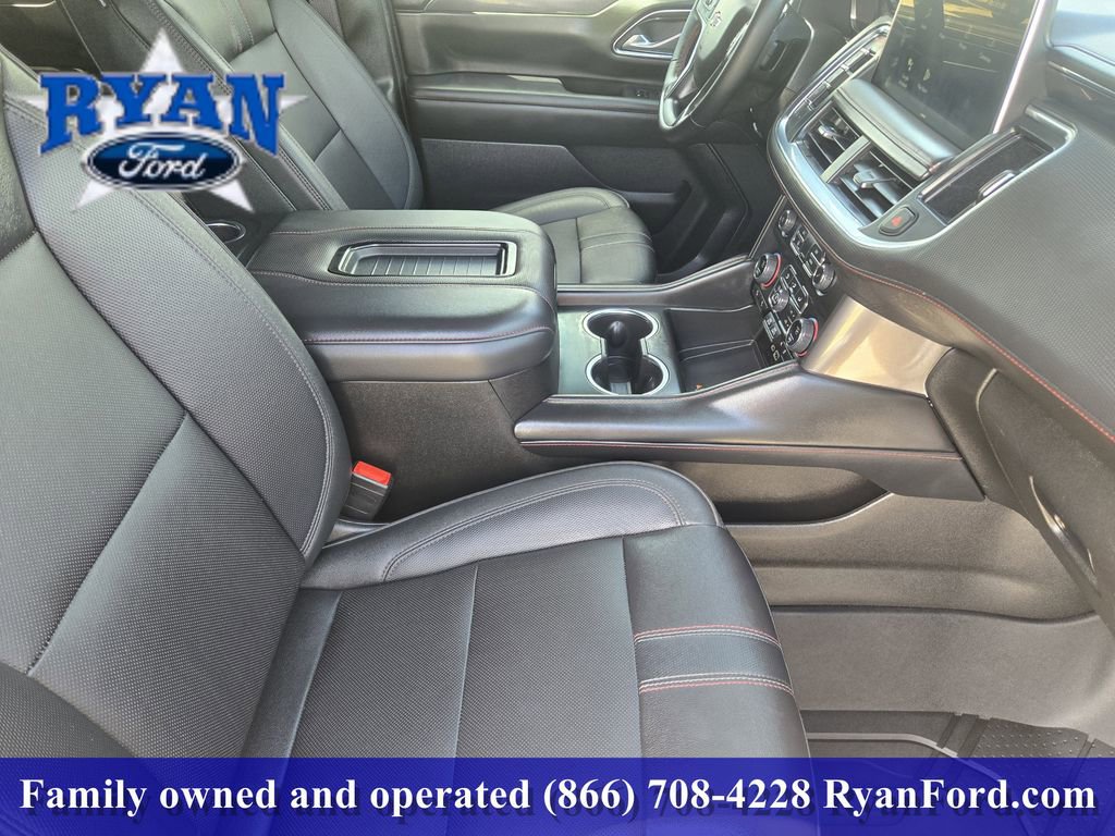 Used 2023 Chevrolet Suburban RST AWD/4WD image 10
