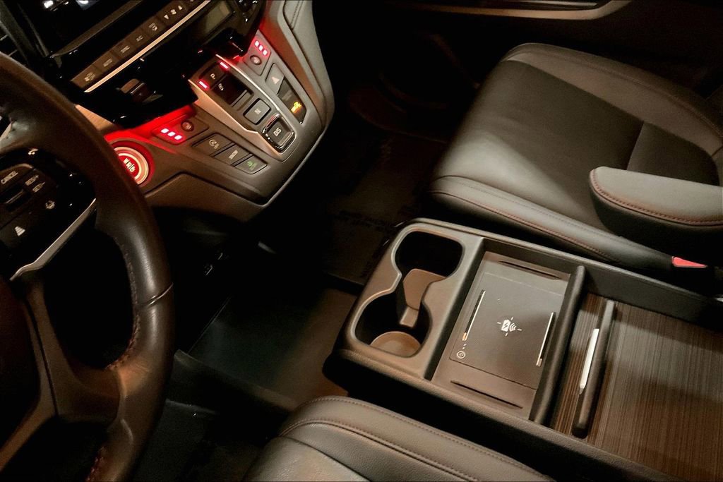 Used 2025 Honda Odyssey Sport-L image 16