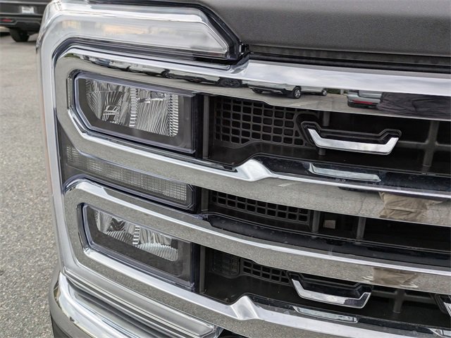 Certified 2023 Ford F350 Lariat image 10