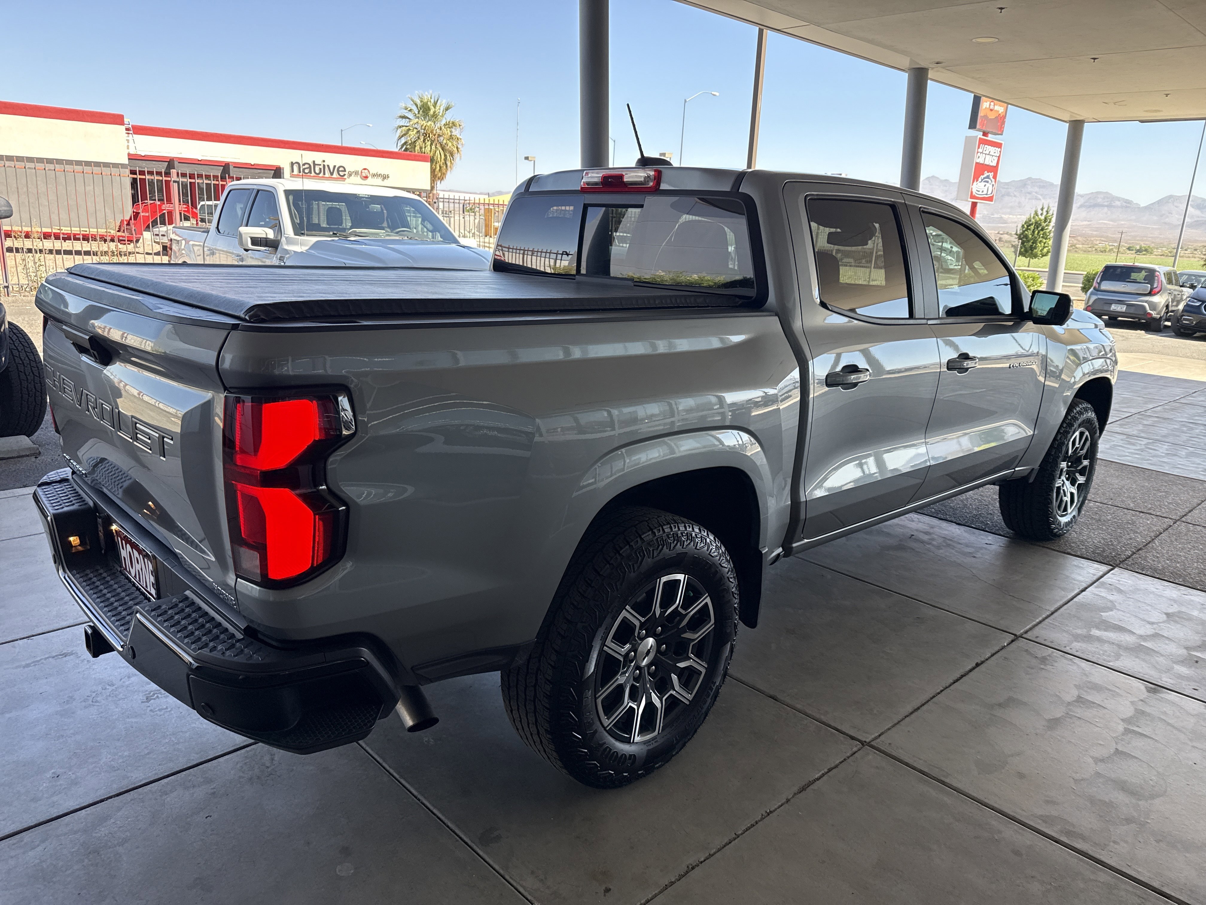Used 2024 Chevrolet Colorado Z71 w/ Z71 Convenience Package 2 AWD/4WD image 4