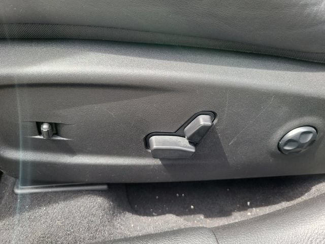 Used 2023 Chrysler 300 C RWD image 24