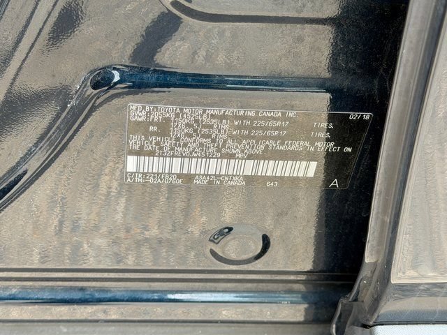 Used 2018 Toyota RAV4 LE FWD image 25