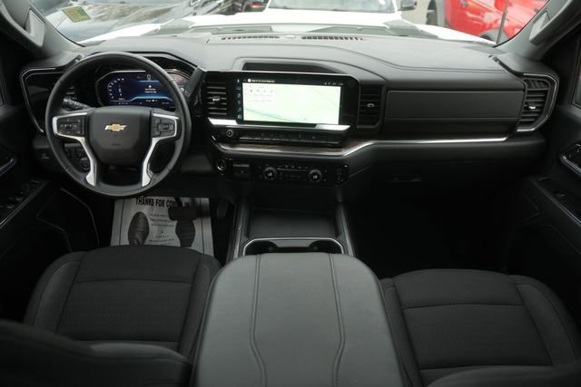 Used 2025 Chevrolet Silverado 3500 LT image 20